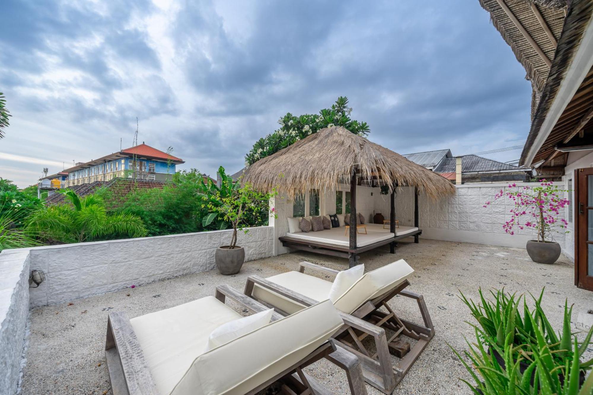The Monroe Luxury 3-bedroom With Private Pool In 900m To The Seminyak (Bali)